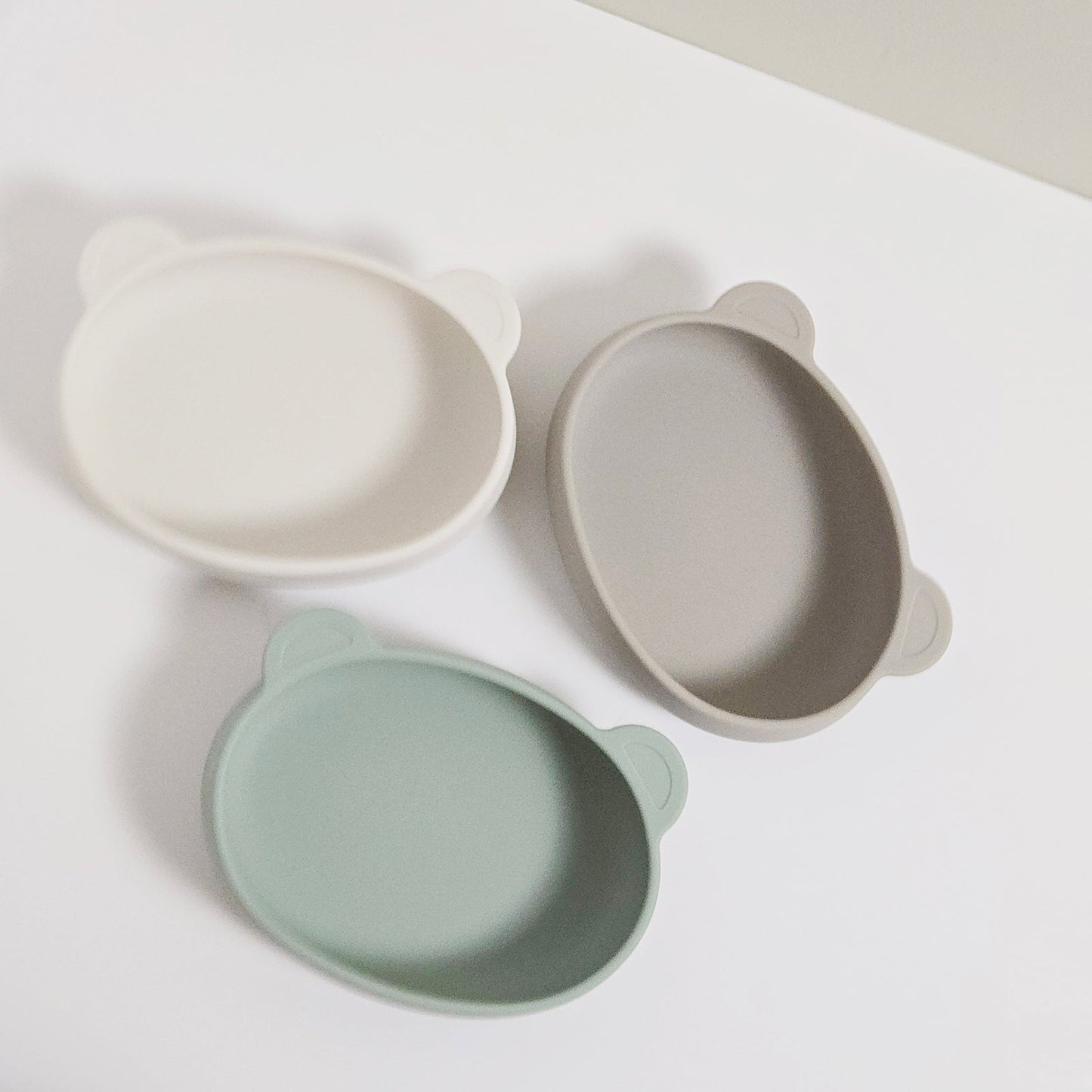 Platinum Silicone Bear Plate . Beige